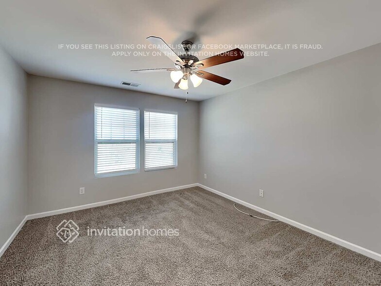 Building Photo - 516 Landis Oak Way