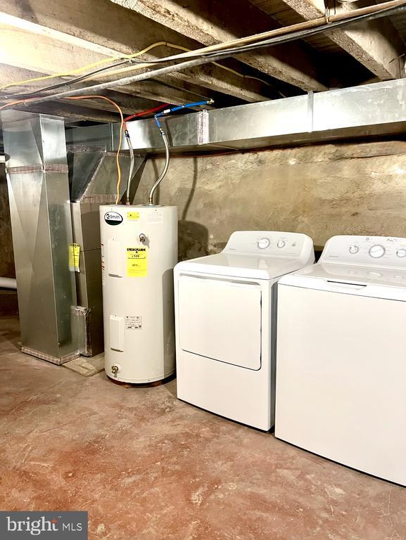 Building Photo - 2531 S Warnock St