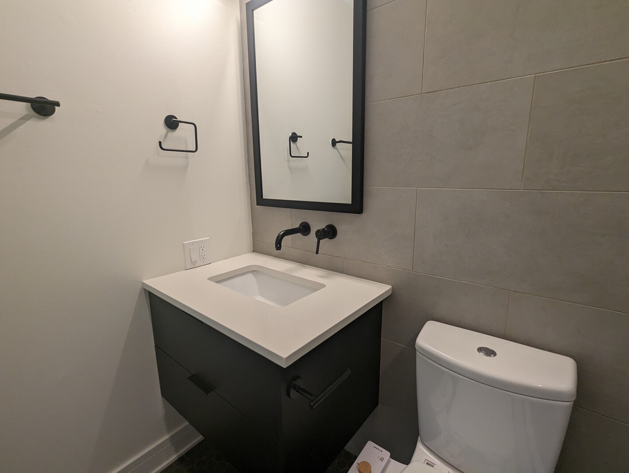 Building Photo - 1014 W Grace St