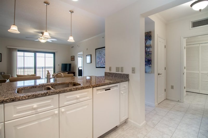 Building Photo - 121 N Monroe St