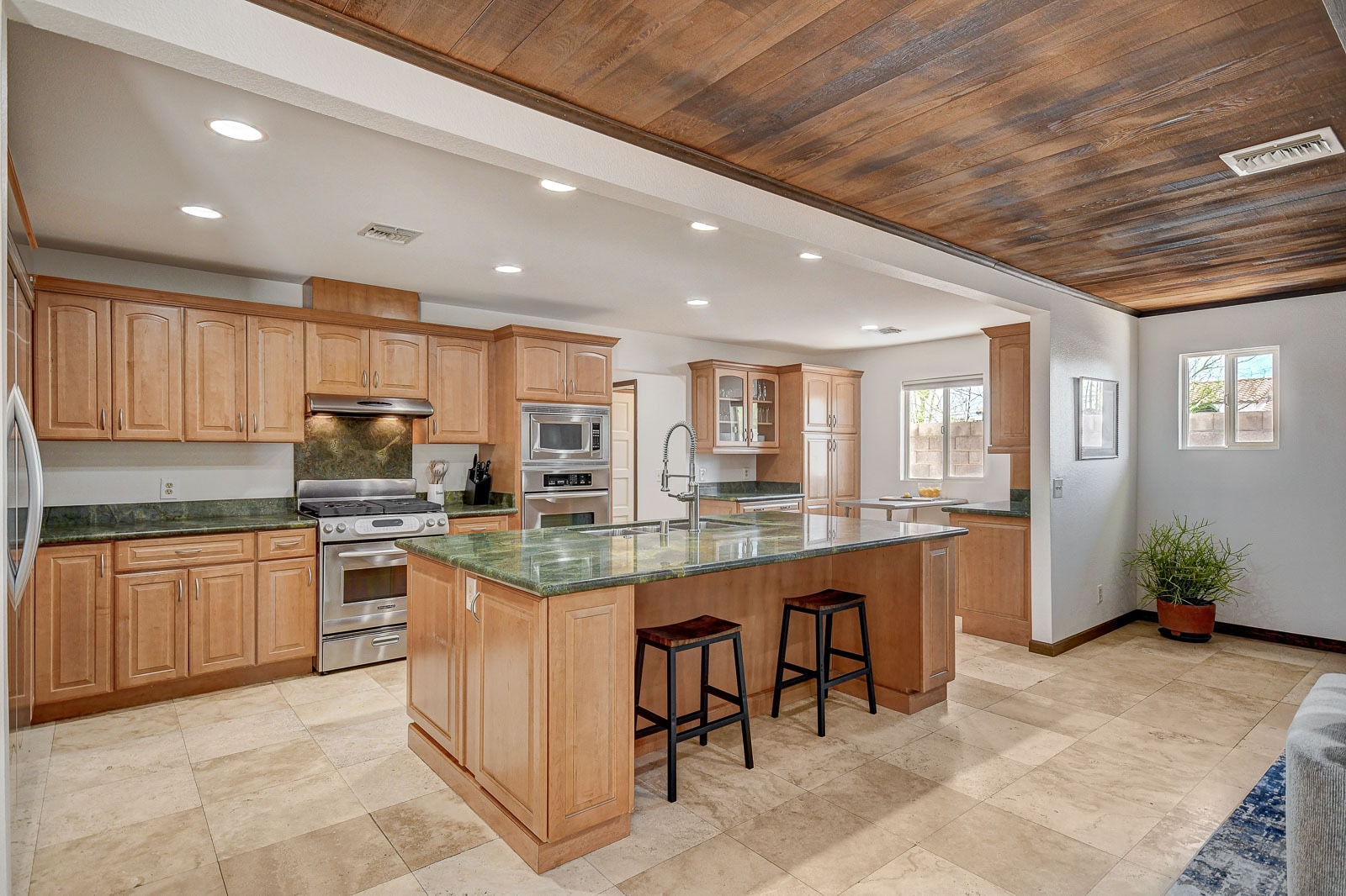 Building Photo - 408 Lacy Ln