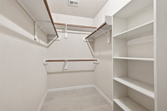 Building Photo - 19339 Vermillion Ct