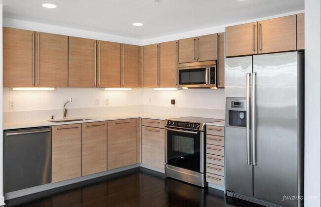 Building Photo - 1160 Mission St