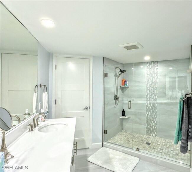 Building Photo - 6371 Pelican Bay Blvd