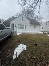 Building Photo - 674 Winthrop Dr