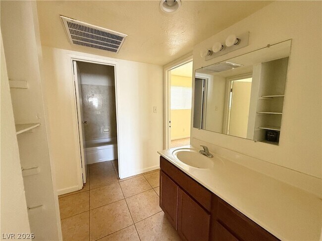 Building Photo - 1309 N 23rd St