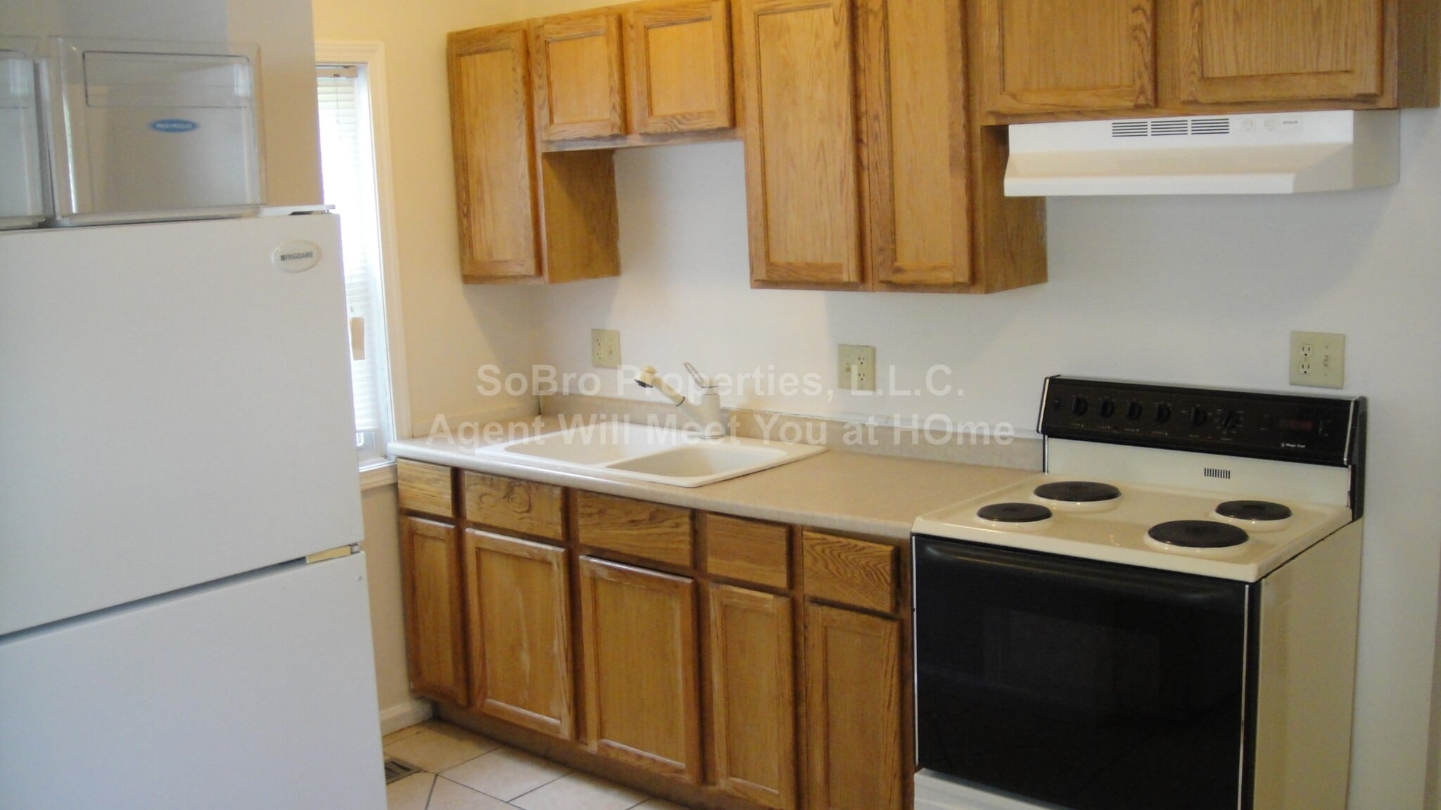 Building Photo - 4054 North Park Avenue