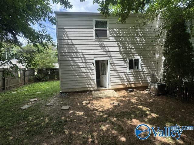 Building Photo - 2713 Clayton Dr NW