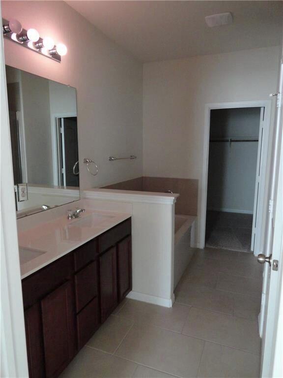 Building Photo - 507 N Heatherwilde Blvd