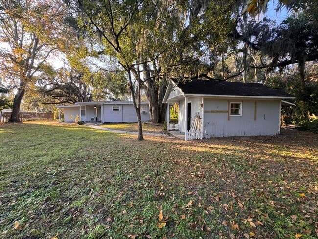 Building Photo - Charming 4 Bedroom in Port Orange