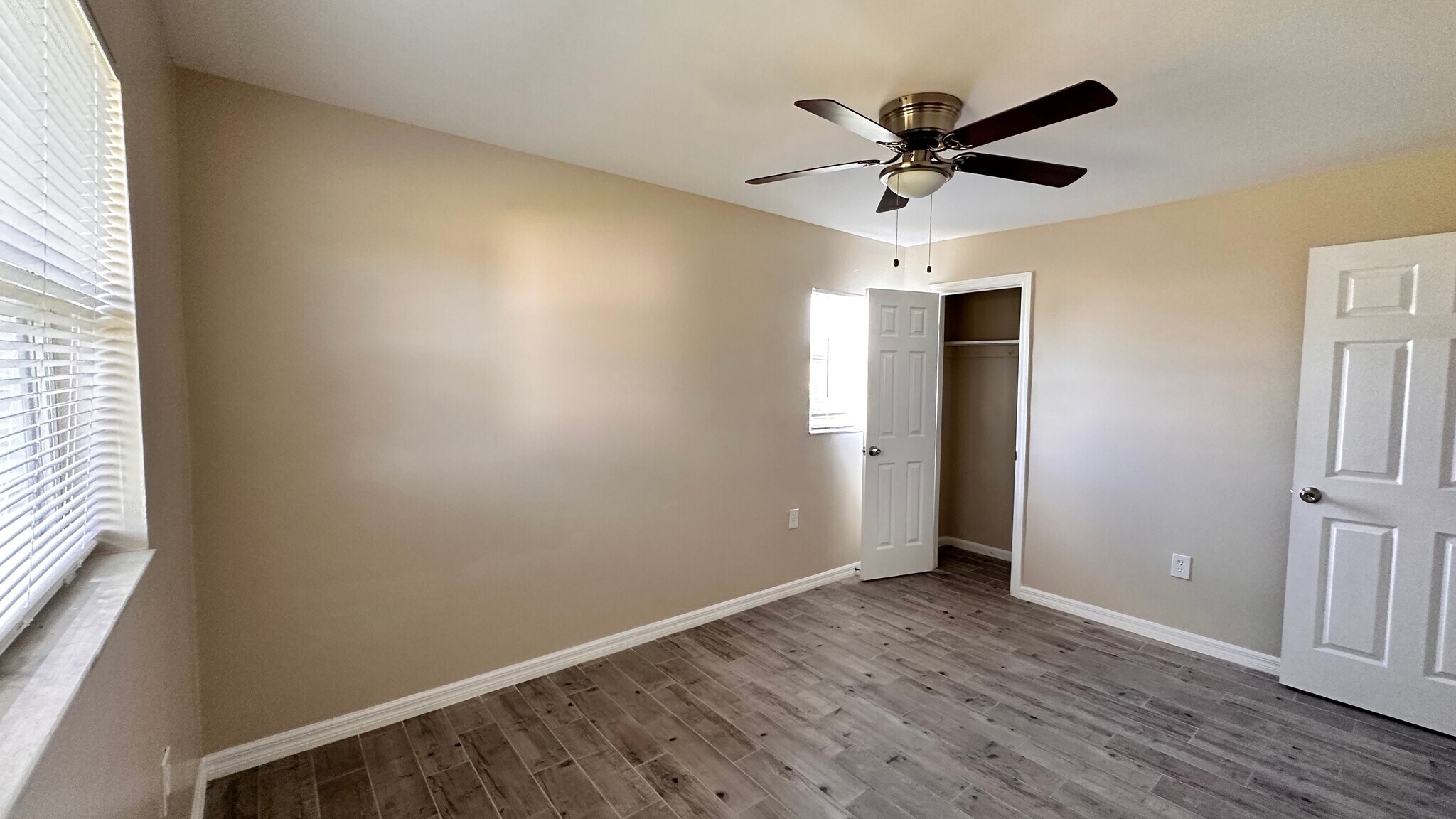 Building Photo - 3830 Highland Ave