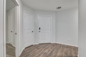 Building Photo - 511 Silo Cir