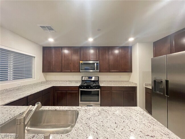 Building Photo - 3565 Pontesei Ln