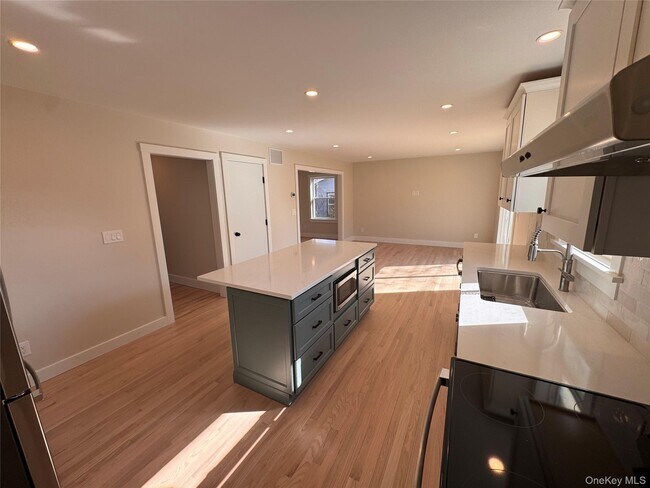 Building Photo - 91 17th St