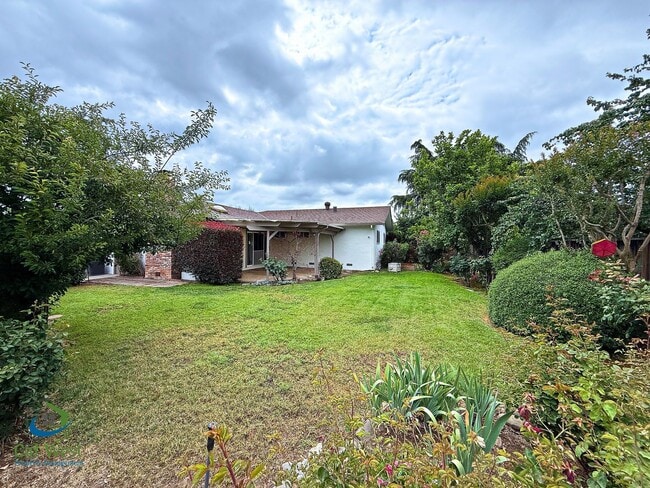 Building Photo - $3995 - Beautiful and Well Maintained Gilroy Home w/ Remodeled Home