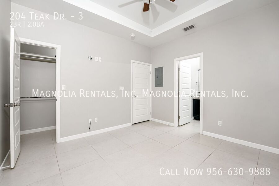 Building Photo - 204 Teak Dr