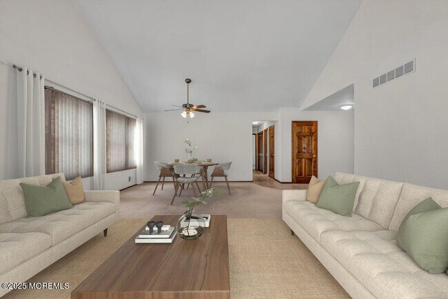 Building Photo - 30 Turnberry Cir