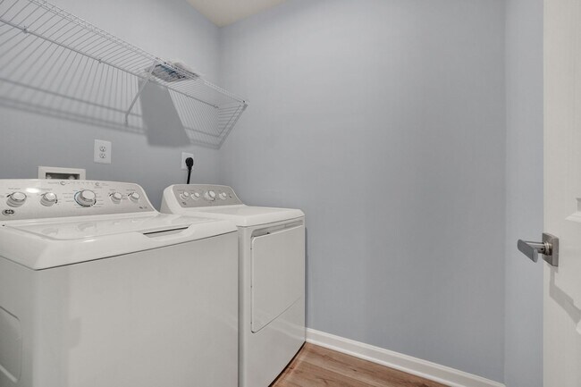 Building Photo - 69 Summerfield Dr