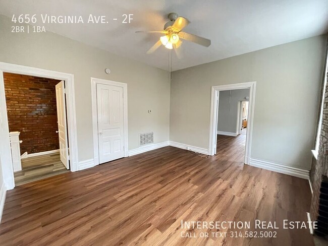 Building Photo - Elegant 2 Bedroom w/ Eat-in Kitchen and Bo...