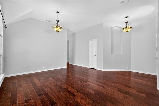 Building Photo - 3012 Honey Locust Dr