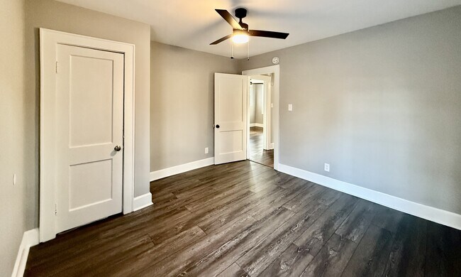 Building Photo - 1802 Guess Rd