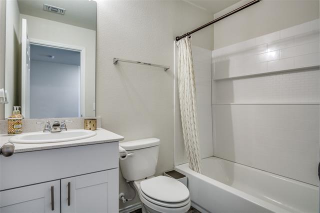 Building Photo - 4620 Greyberry Dr