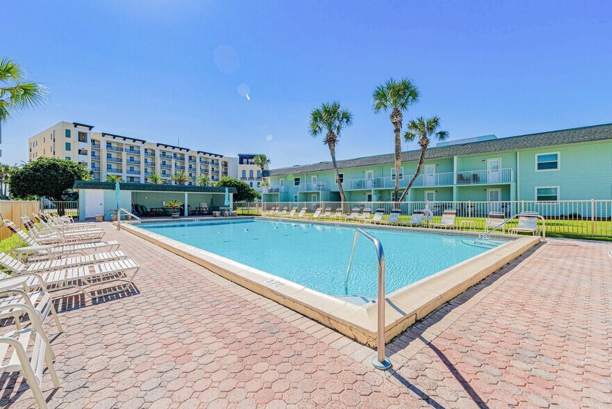 Building Photo - 885 Santa Rosa Blvd