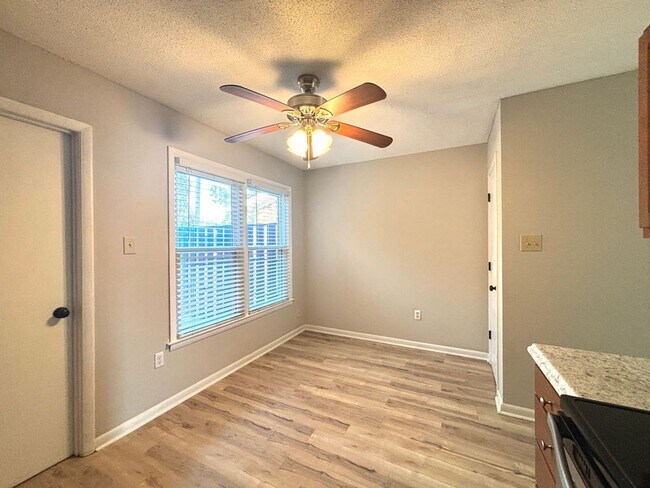 Building Photo - Available now. Water included! Great 2BR/1.5 BA Townhouse in Central James Island!