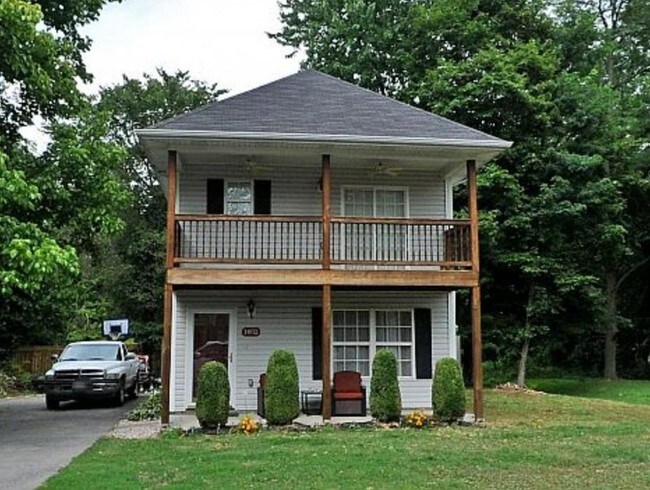 Primary Photo - 3 bedroom in Louisville KY 40223