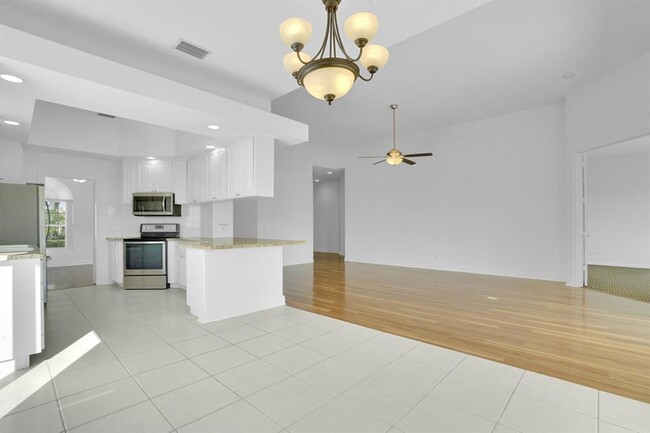 Building Photo - 8457 Xanthus Ln