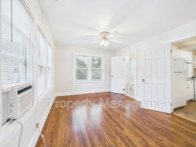 Building Photo - 111 W 78th St