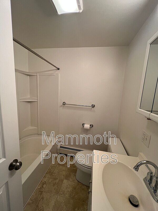 Building Photo - 66 Old Concord Turnpike