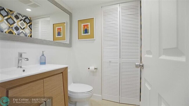 Building Photo - 3900 Galt Ocean Dr