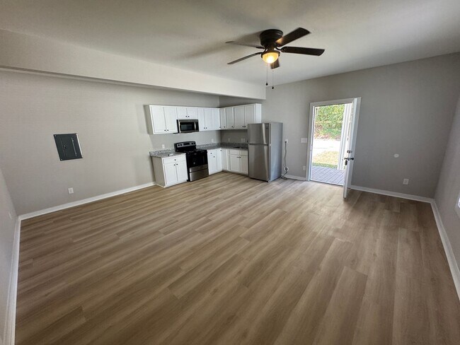 Building Photo - 817-821 Belleview Ave