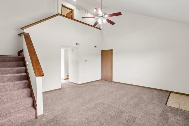 Building Photo - 509-511 Glenstone Dr.