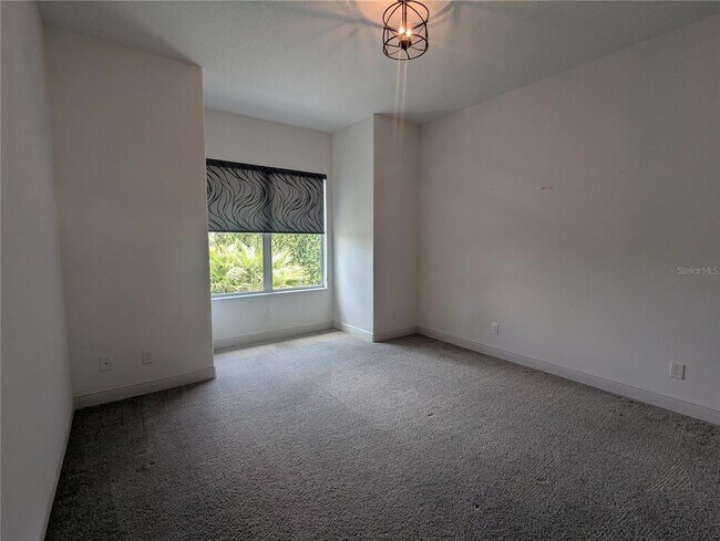 Building Photo - 1139 N Hunt Club Dr