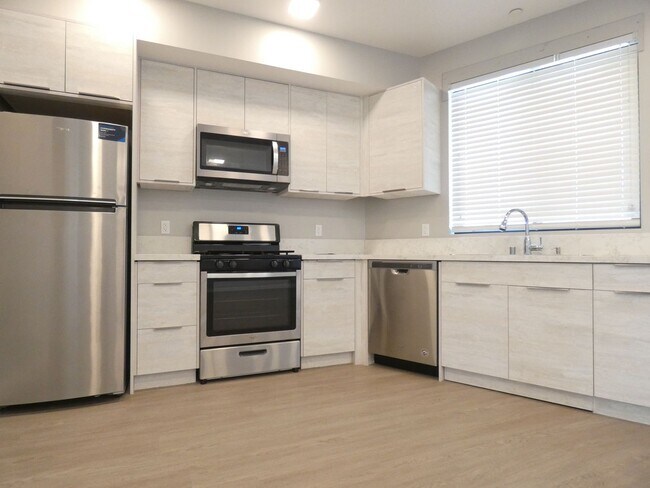 Building Photo - 11671 Erwin St