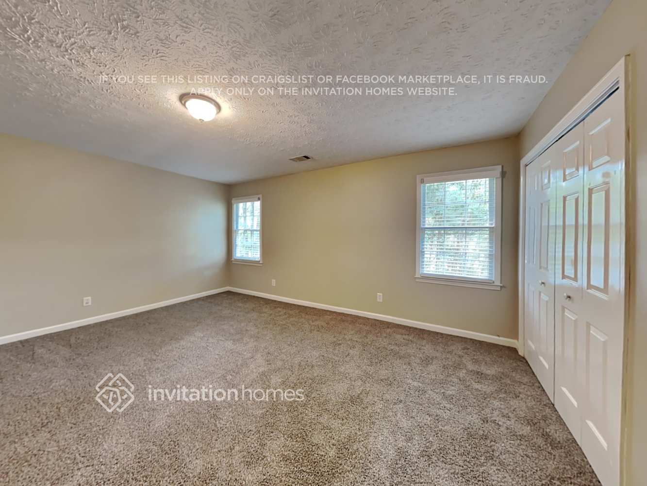 Building Photo - 1055 Burning Bush Dr