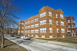 Building Photo - 7654 S Marshfield Ave