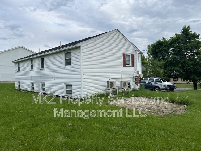 Building Photo - 51 Glenwood Dr