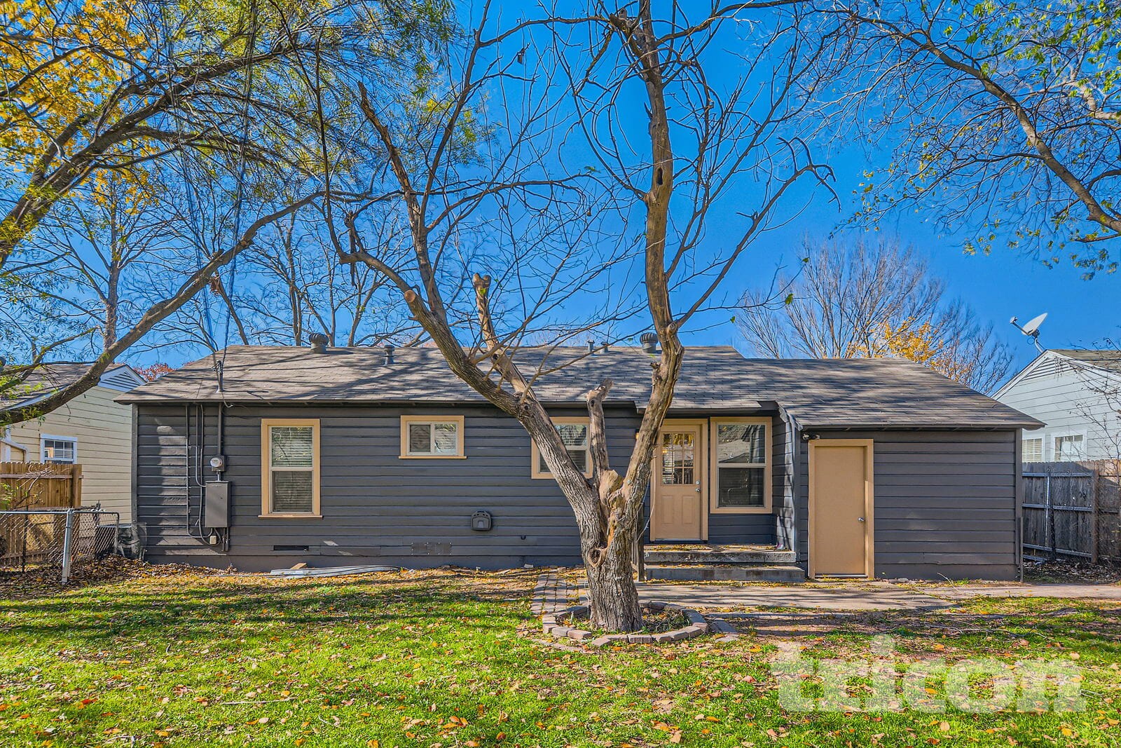 Building Photo - 10630 Newcombe Dr