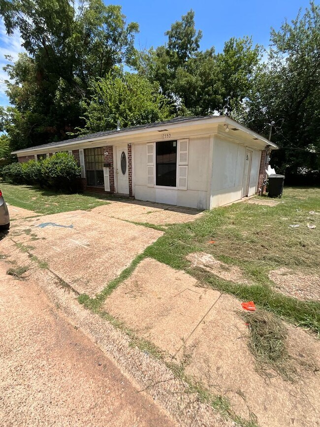 Primary Photo - HOUSING SECTION 8 ONLY