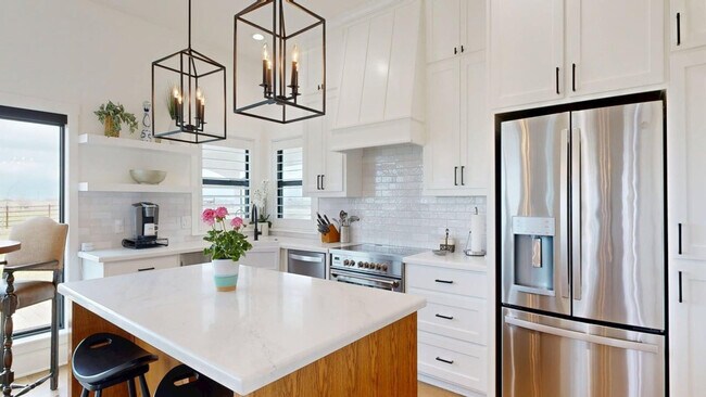 Building Photo - 5110 TX-OSR