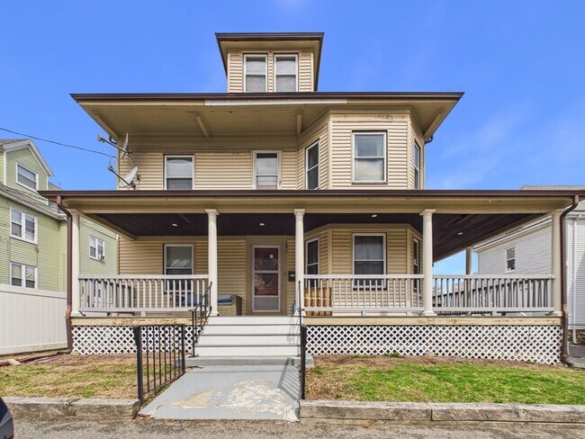 Building Photo - 5-7 Hoyle St