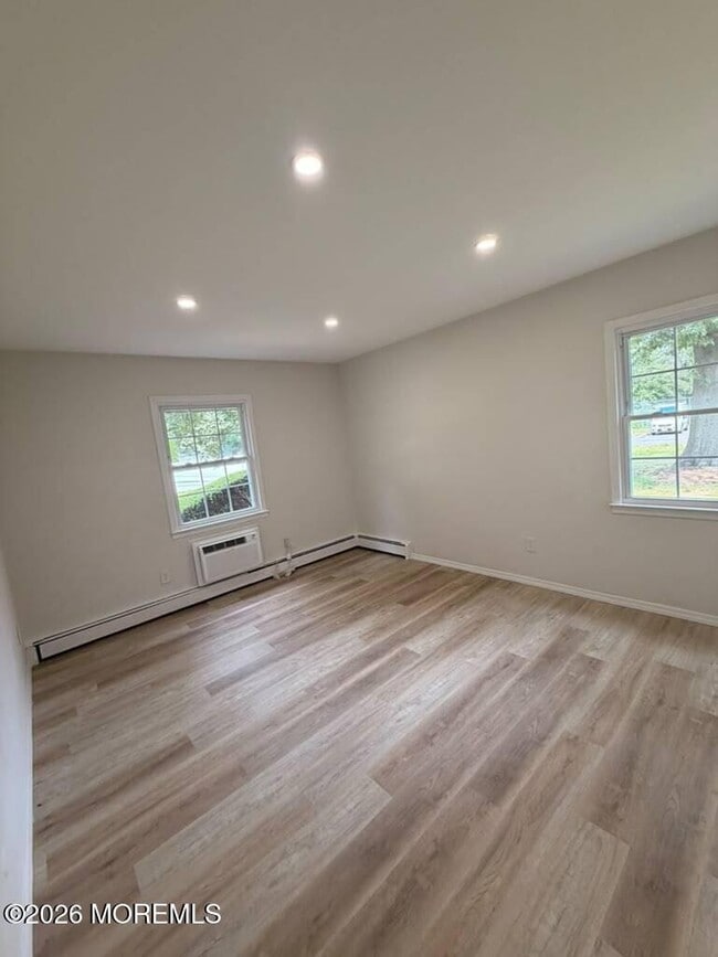 Building Photo - 48 Stonehurst Blvd