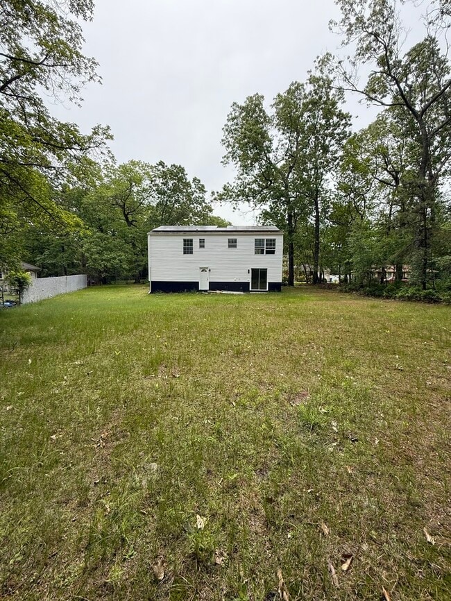 Building Photo - 6 Quail Run Rd