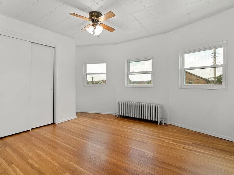 Building Photo - 179 Frank St