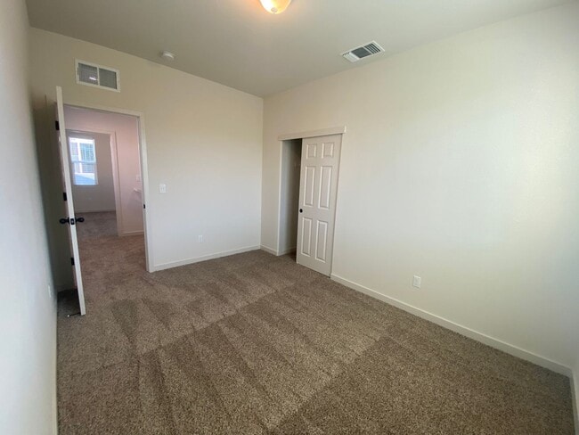Building Photo - 6782 Jujube Ln