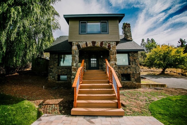 Primary Photo - Charming 4-Bedroom Home with Stunning View...
