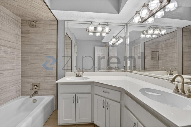 Building Photo - 2501 Bluffton Dr